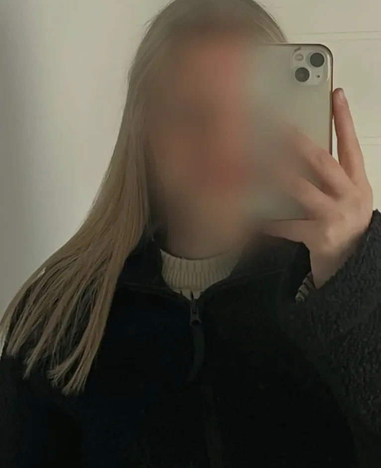 Mónica, 26 años